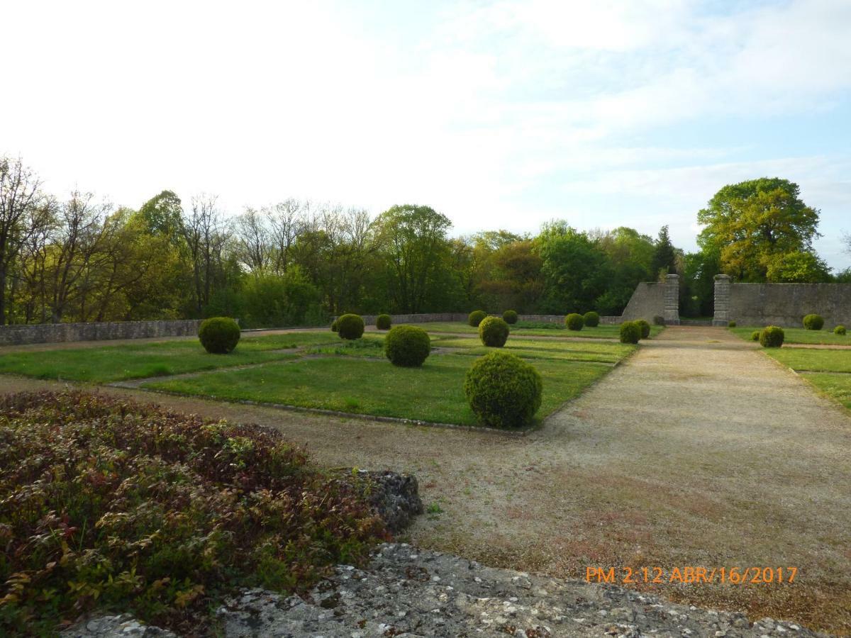 Chateau De Montrame Soisy-Bouy المظهر الخارجي الصورة
