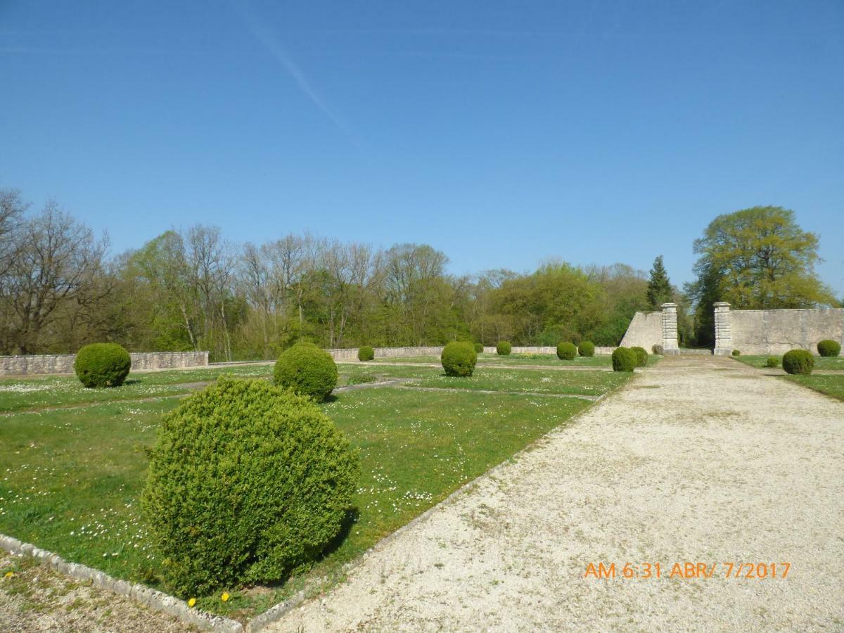 Chateau De Montrame Soisy-Bouy المظهر الخارجي الصورة